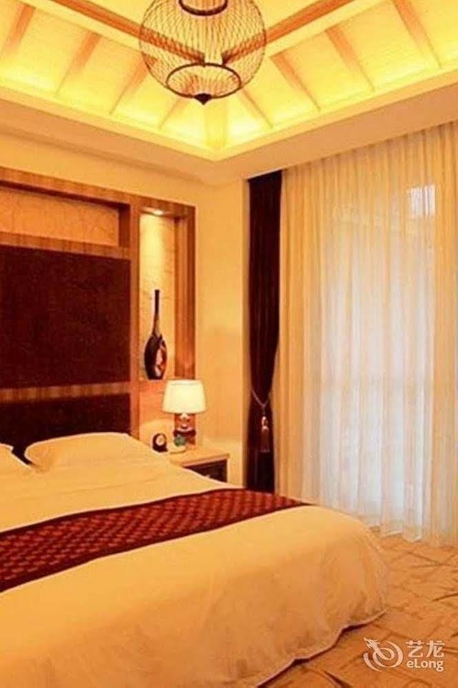 Jiezi Ancient Town Qingchengshan Huifeng Hotel מראה חיצוני תמונה