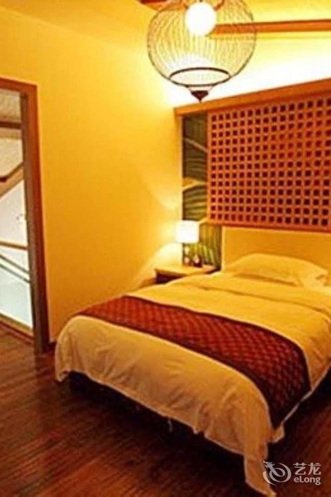 Jiezi Ancient Town Qingchengshan Huifeng Hotel מראה חיצוני תמונה