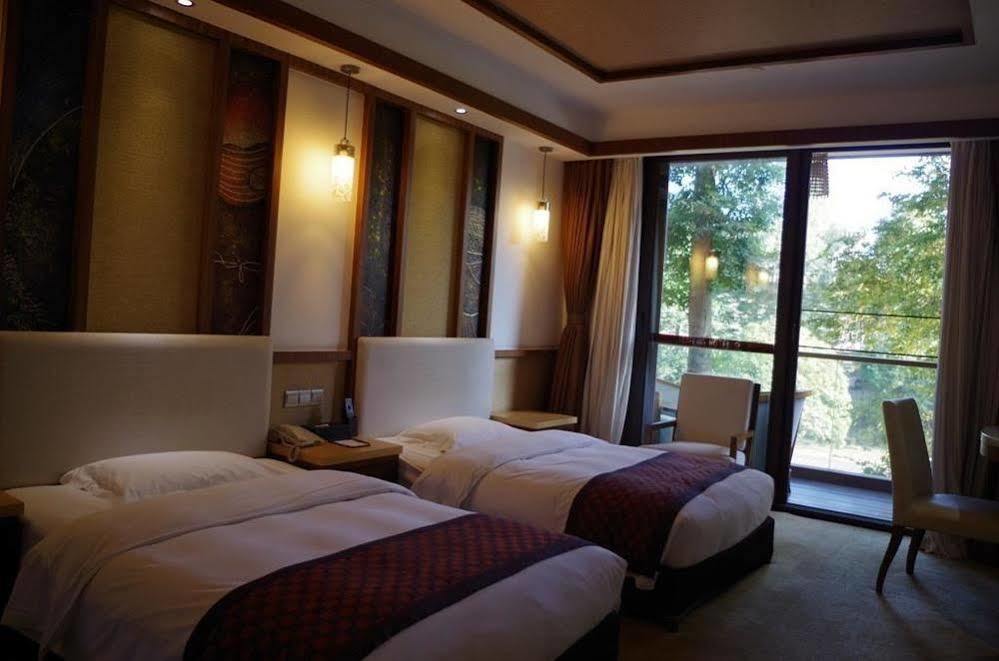 Jiezi Ancient Town Qingchengshan Huifeng Hotel מראה חיצוני תמונה