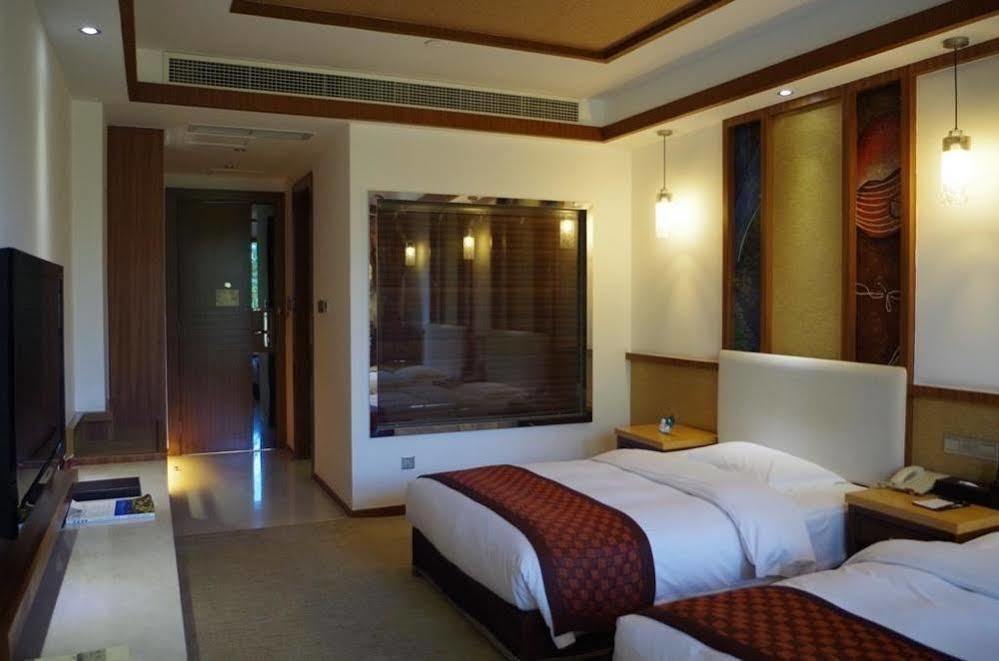 Jiezi Ancient Town Qingchengshan Huifeng Hotel מראה חיצוני תמונה